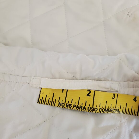 Burberry Mid-Length White Quilted Coat - Picture 11 of 11